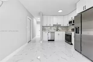 731 NE 16th St, Fort Lauderdale, FL 33304 - Photo 11