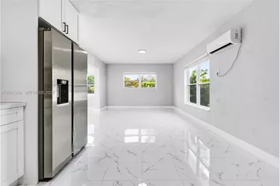 731 NE 16th St, Fort Lauderdale, FL 33304 - Photo 9