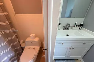 16518 NE 26th Ave, North Miami Beach, FL 33160 - Photo 21