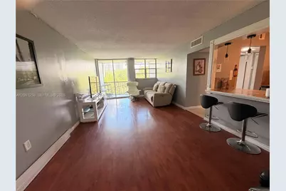 16518 NE 26th Ave #403, North Miami Beach, FL 33160 - Photo 1