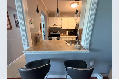 16518 NE 26th Ave #403, North Miami Beach, FL 33160 - Photo 9