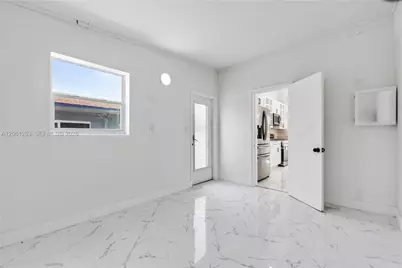 1777 N 17th Ct, Hollywood, FL 33020 - Photo 13