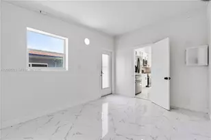1777 N 17th Ct, Hollywood, FL 33020 - Photo 13