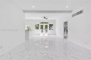 1777 N 17th Ct, Hollywood, FL 33020 - Photo 9