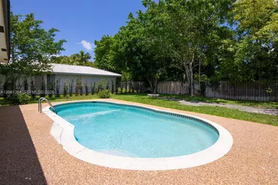 9939 NW 19th St, Coral Springs, FL 33071 - Photo 27