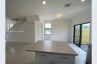 575 NE 208th Ter #575, Miami, FL 33179 - Photo 19