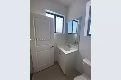 575 NE 208th Ter #575, Miami, FL 33179 - Photo 31