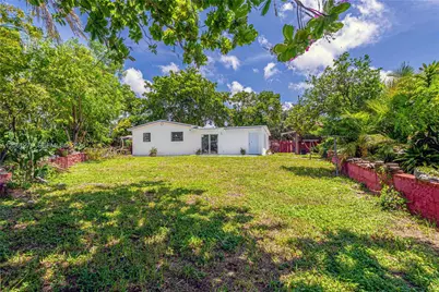 4011 SW 32nd St, West Park, FL 33023 - Photo 43