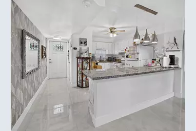 8941 S Hollybrook Blvd #202, Pembroke Pines, FL 33025 - Photo 1