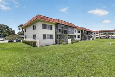 8941 S Hollybrook Blvd #202, Pembroke Pines, FL 33025 - Photo 25