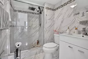 8941 S Hollybrook Blvd, Pembroke Pines, FL 33025 - Photo 13