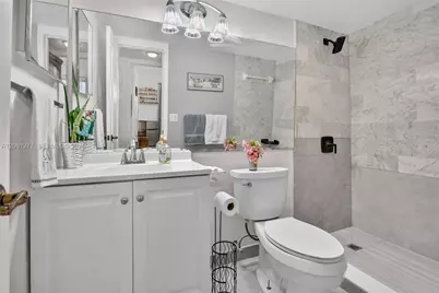 8941 S Hollybrook Blvd #202, Pembroke Pines, FL 33025 - Photo 19