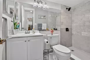 8941 S Hollybrook Blvd, Pembroke Pines, FL 33025 - Photo 19