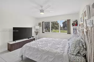 8941 S Hollybrook Blvd, Pembroke Pines, FL 33025 - Photo 11