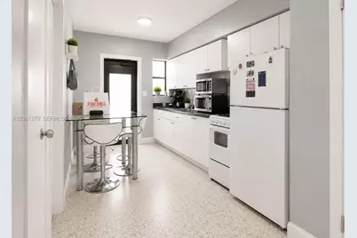 2247 SW 9th St, Miami, FL 33135 - Photo 15