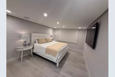 5555 Collins Ave #12C, Miami Beach, FL 33140 - Photo 19