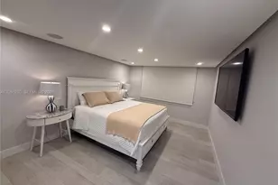 5555 Collins Ave, Miami Beach, FL 33140 - Photo 19