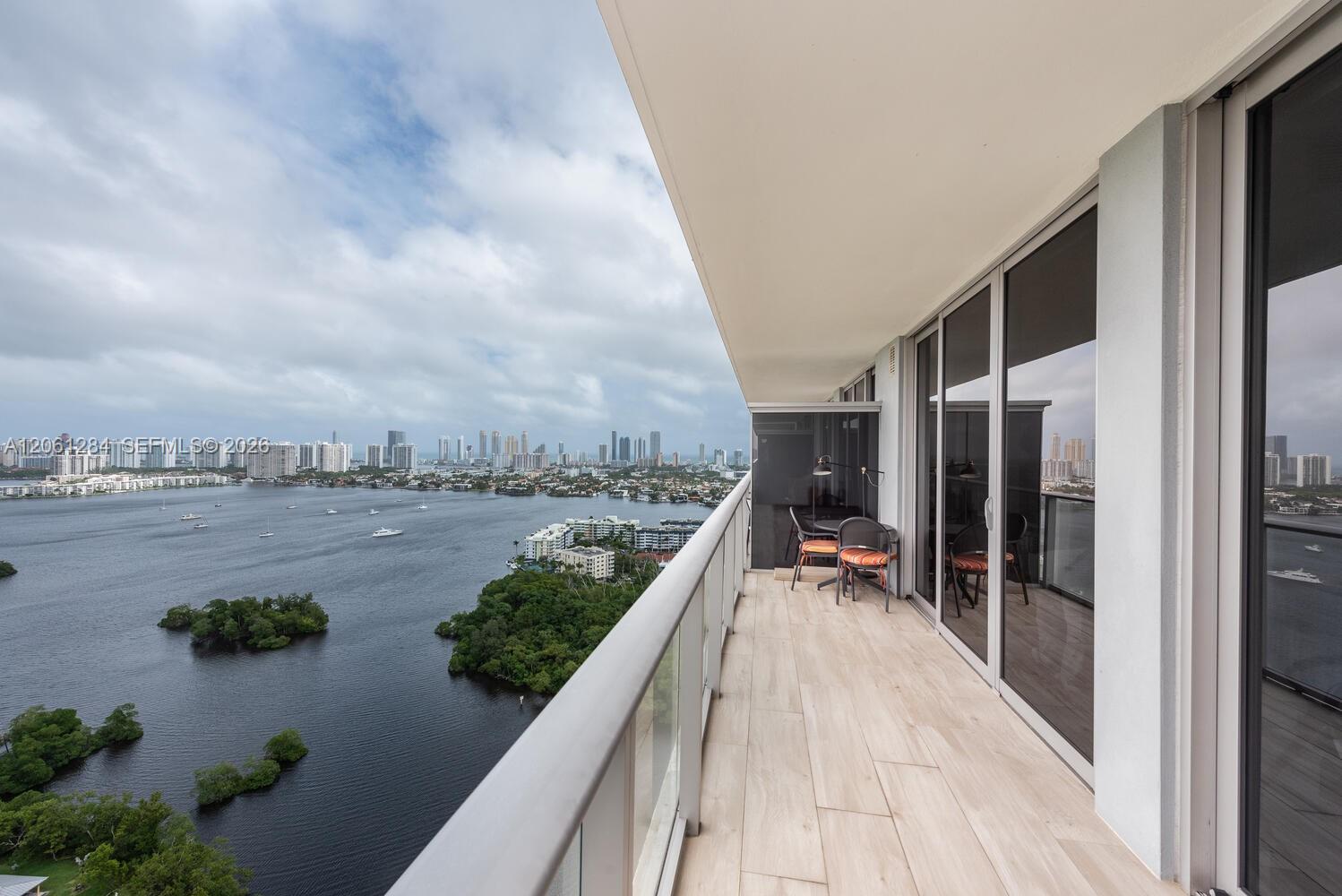 16385 Biscayne Blvd #2904 - 16385 Biscayne Blvd #2904, North Miami Beach, FL 33160 Luxury Property | Jose Angel Pina