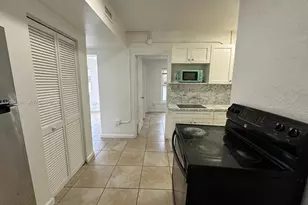 728 SW 6th St, Dania Beach, FL 33004 - Photo 15