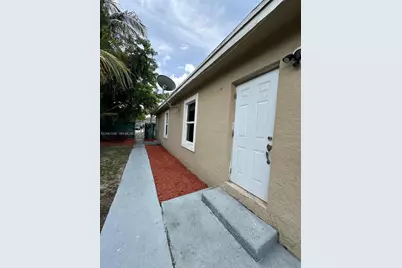 728 SW 6th St #2, Dania Beach, FL 33004 - Photo 3