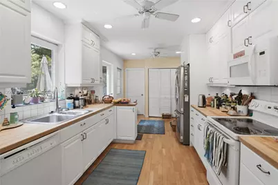4152 Battersea Rd, Miami, FL 33133 - Photo 3