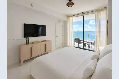 700 NE 24th St #3004, Miami, FL 33137 - Photo 13