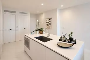 700 NE 24th St, Miami, FL 33137 - Photo 5