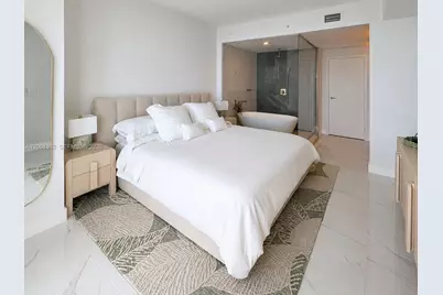700 NE 24th St #3004, Miami, FL 33137 - Photo 11