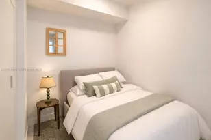 700 NE 24th St, Miami, FL 33137 - Photo 17