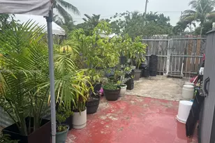 240 NE 23rd Ct, Pompano Beach, FL 33060 - Photo 23