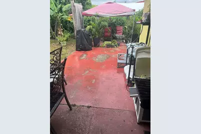 240 NE 23rd Ct, Pompano Beach, FL 33060 - Photo 21