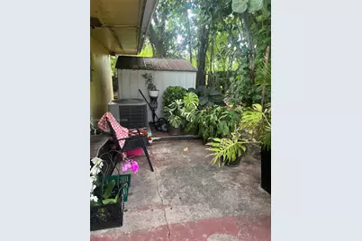 240 NE 23rd Ct, Pompano Beach, FL 33060 - Photo 25