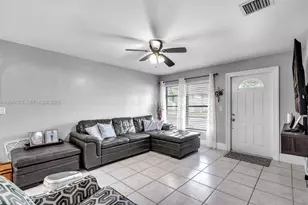 4873 SW 44th Terrace, Dania Beach, FL 33314 - Photo 9