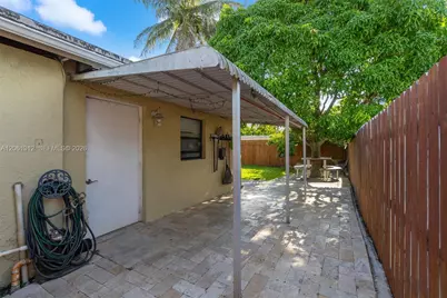 4873 SW 44th Ter, Dania Beach, FL 33314 - Photo 23