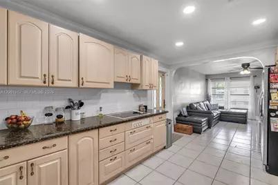 4873 SW 44th Ter, Dania Beach, FL 33314 - Photo 11