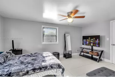 4873 SW 44th Ter, Dania Beach, FL 33314 - Photo 19