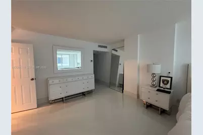 5401 Collins Ave #334, Miami Beach, FL 33140 - Photo 5
