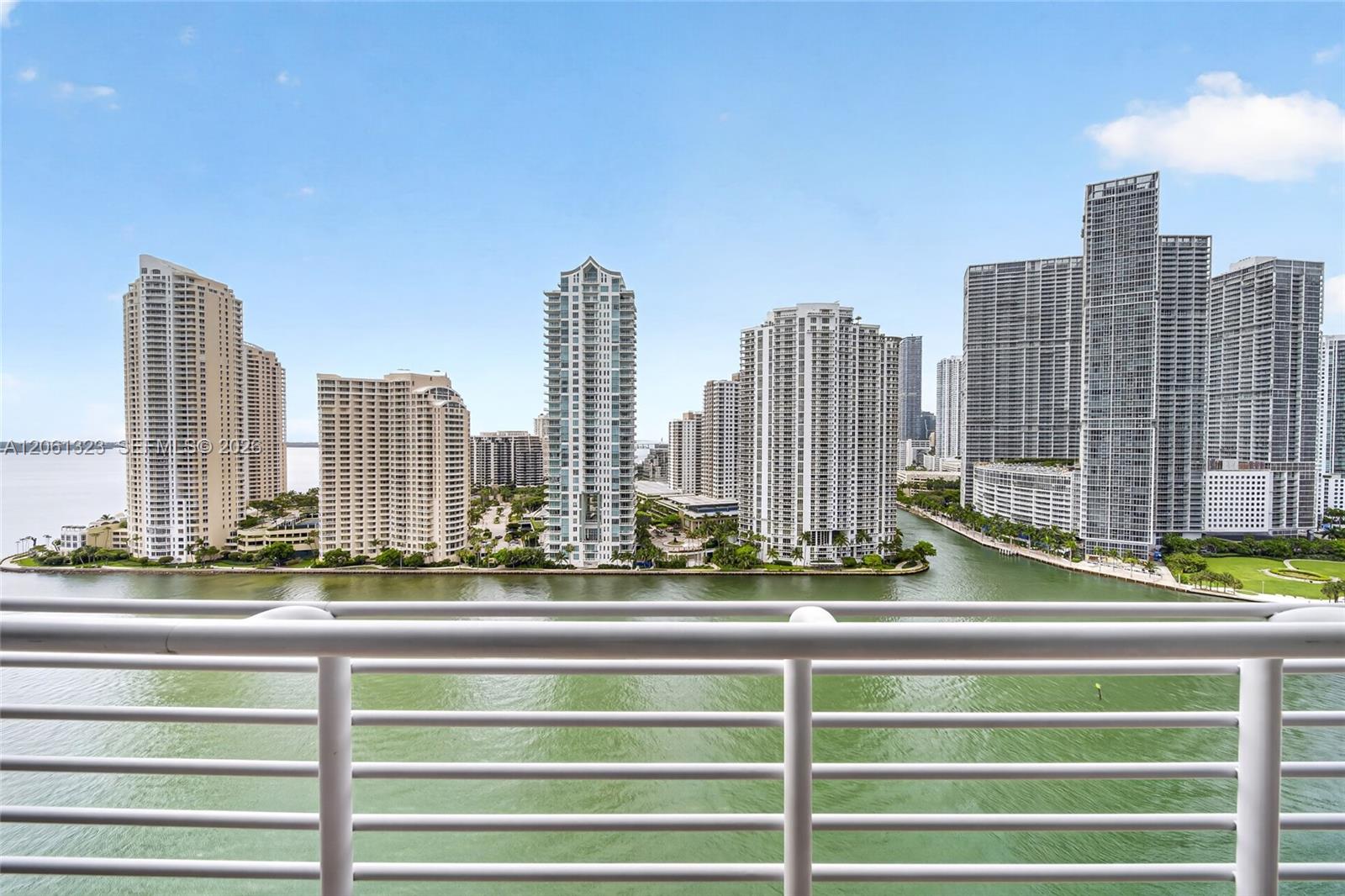 325 S Biscayne Blvd #2219 - 325 S Biscayne Blvd #2219, Miami, FL 33131 Luxury Property | Jose Angel Pina