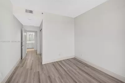 2000 Island Blvd #3008, Aventura, FL 33160 - Photo 35