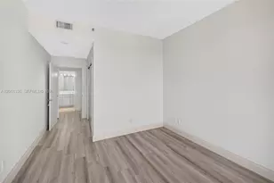 2000 Island Blvd, Aventura, FL 33160 - Photo 35