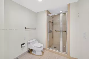 2000 Island Blvd, Aventura, FL 33160 - Photo 29