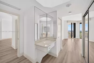2000 Island Blvd #3008, Aventura, FL 33160 - Photo 23