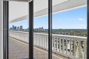 2000 Island Blvd, Aventura, FL 33160 - Photo 19