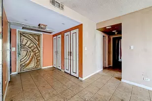 1800 NE 114th St, Miami, FL 33181 - Photo 9