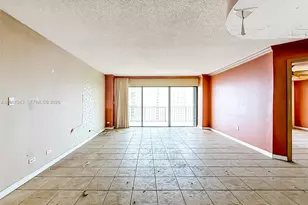 1800 NE 114th St, Miami, FL 33181 - Photo 17