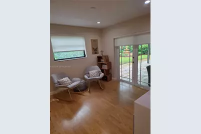 15331 Durnford Dr, Miami Lakes, FL 33014 - Photo 13