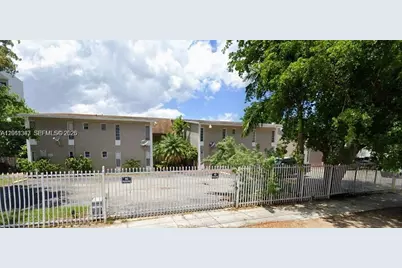 1525 NW 19th Ter #15, Miami, FL 33125 - Photo 1