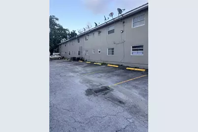 1525 NW 19th Ter #15, Miami, FL 33125 - Photo 9