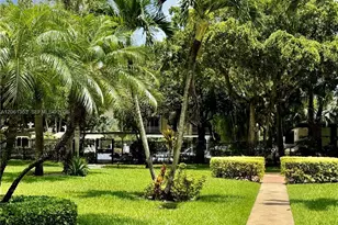 5001 NW 34th St, Lauderdale Lakes, FL 33319 - Photo 9