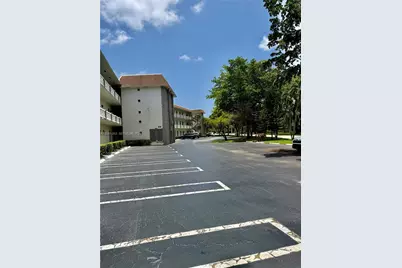 5001 NW 34th St #102, Lauderdale Lakes, FL 33319 - Photo 11